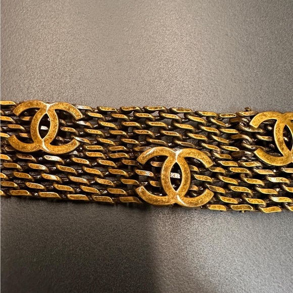 Vintage Chanel *Rare* highly collectible mesh chain mail choker - Picture 7 of 7
